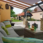 Holiday home Meluis