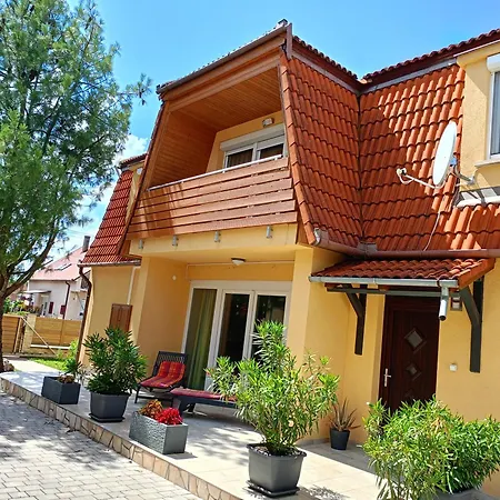 Meluis Balatonkeresztur