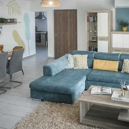 Meluis Holiday home Balatonkeresztur