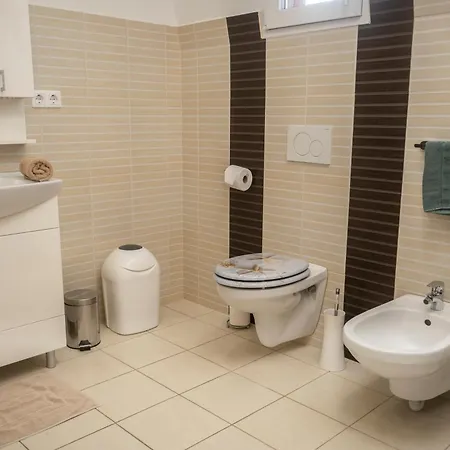 Holiday home Meluis Balatonkeresztur