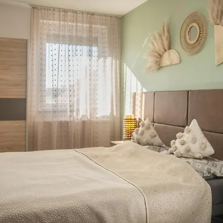Holiday home Meluis Balatonkeresztur
