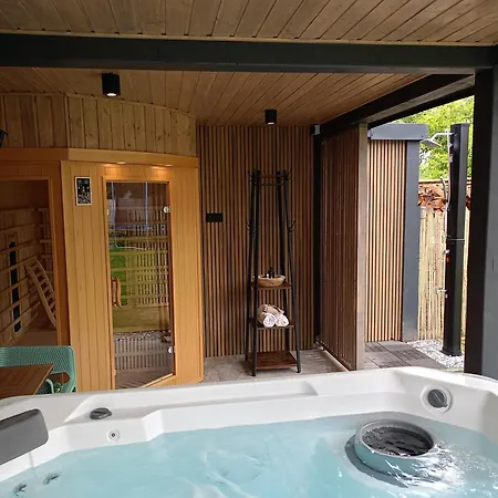 Holiday home Meluis Balatonkeresztur