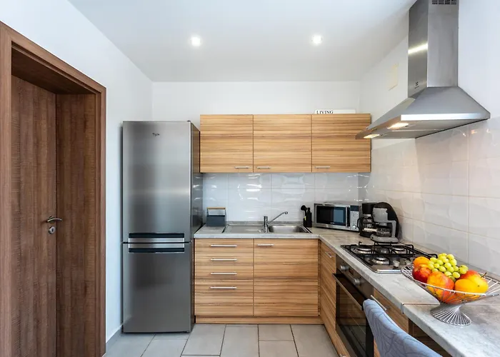 Meluis * Balatonkeresztúr